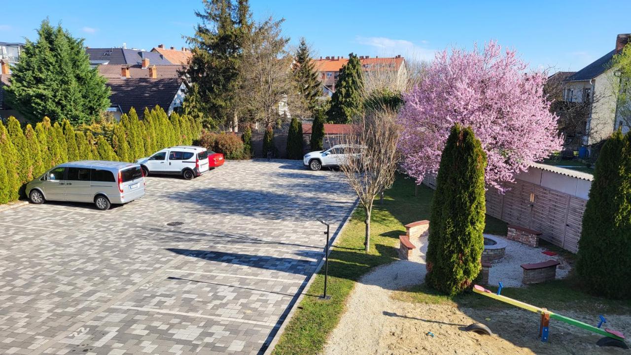 Zafir Sziget Apartman Sárvár Екстериор снимка
