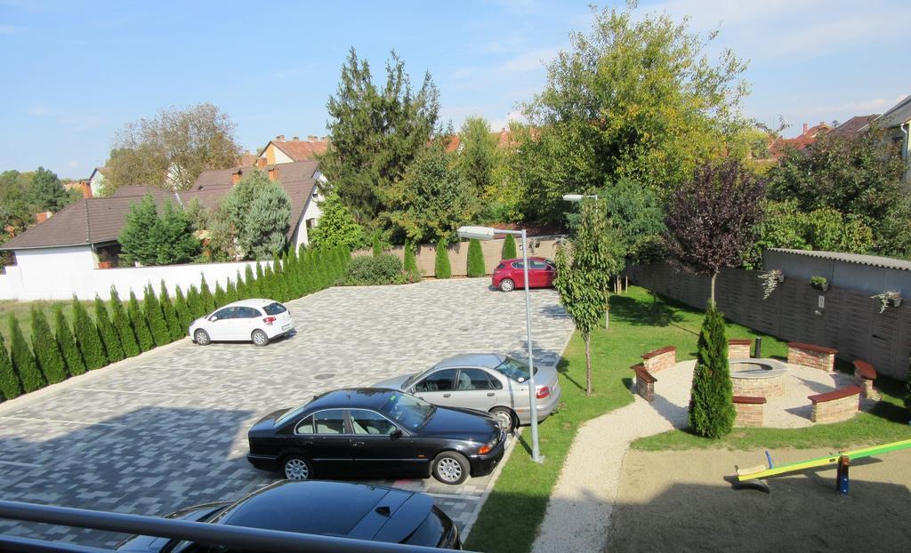 Zafir Sziget Apartman Sárvár Екстериор снимка